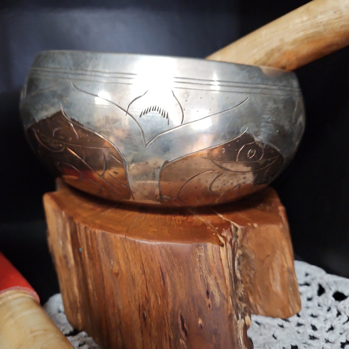 Tibetan Two Tone Singing Bowl
6 inch