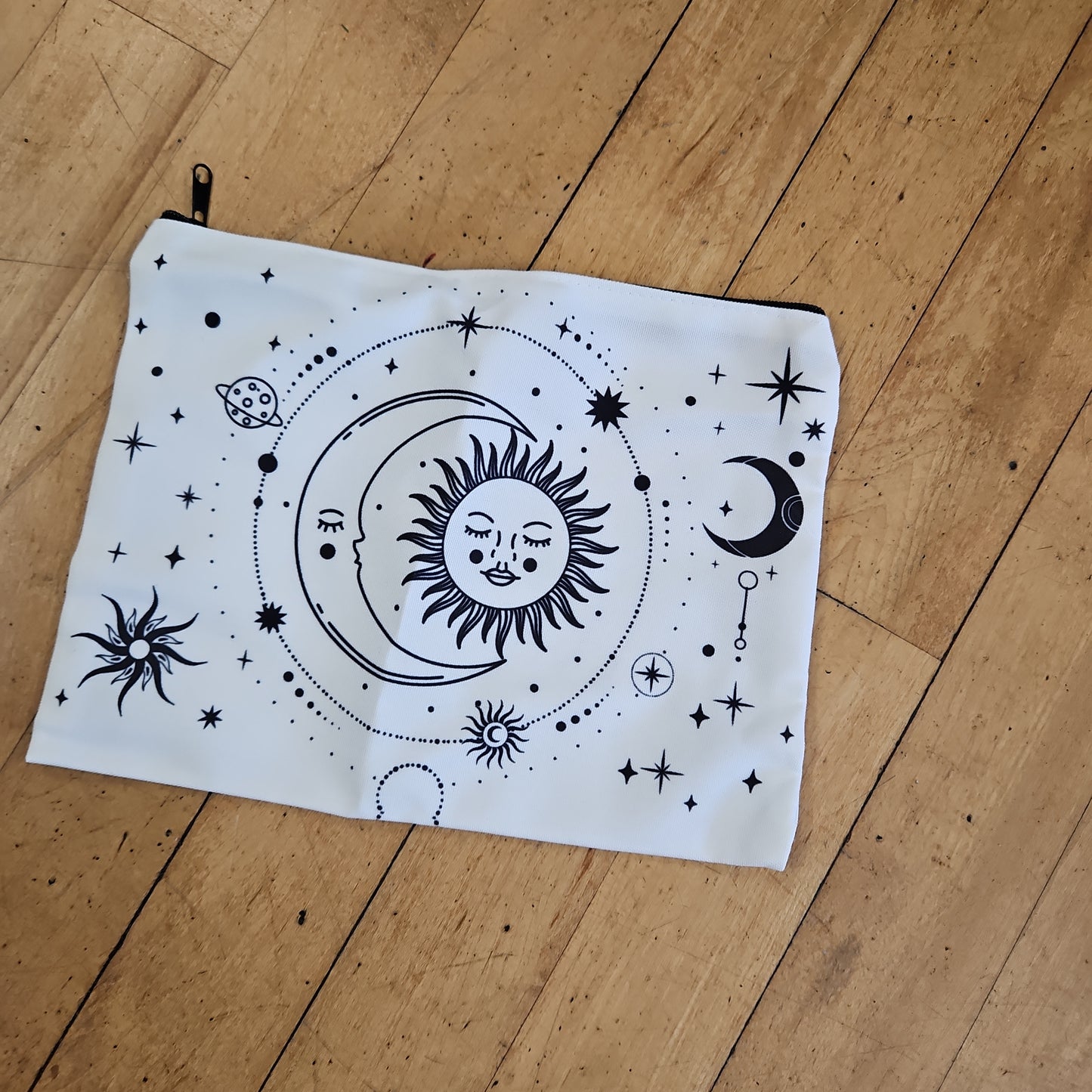 Zippered Tarot Bags - Celtic Sun and Moon (White)