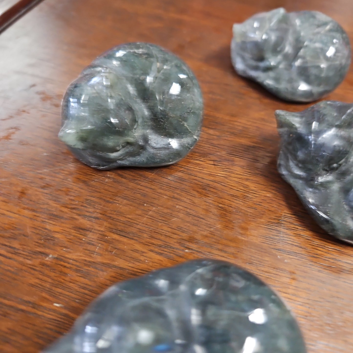 Spirit Animal - Sleeping Cat Blue Flash Labradorite