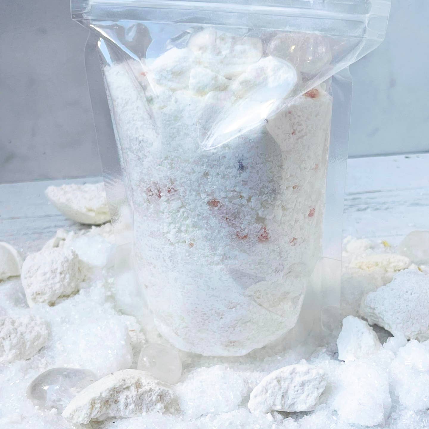 Raven's Nest Quartz Crystal & Rose Petals Pink Himalayan Salt Bath Soak