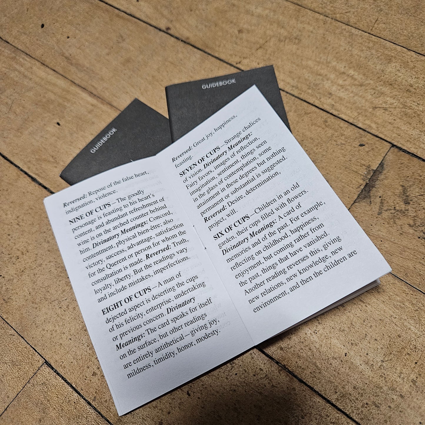 Generic Tarot Guidebook for Beginners - Pocket Size