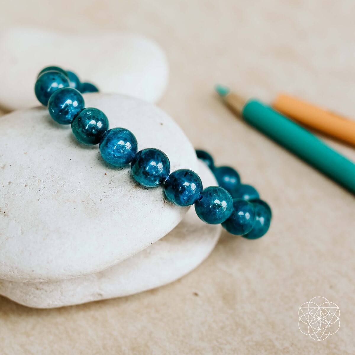 Bracelet - Apatite Bead 8 mm