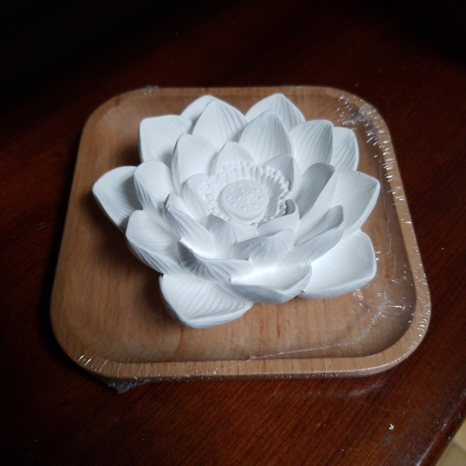 Passive Lotus Diffuser - Tree Of Life Shoppe
