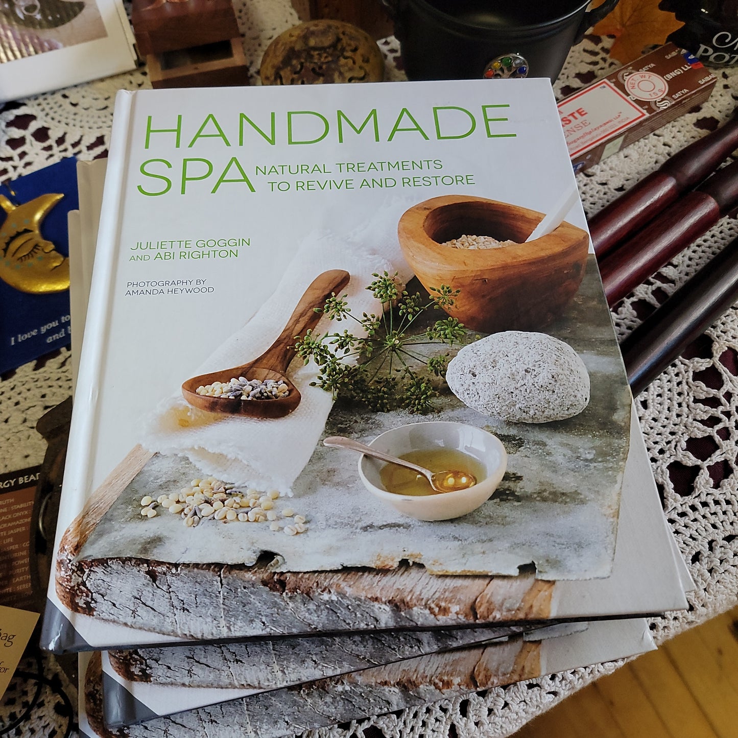 Handmade Spa - Natural Treatments To Revive And Restore