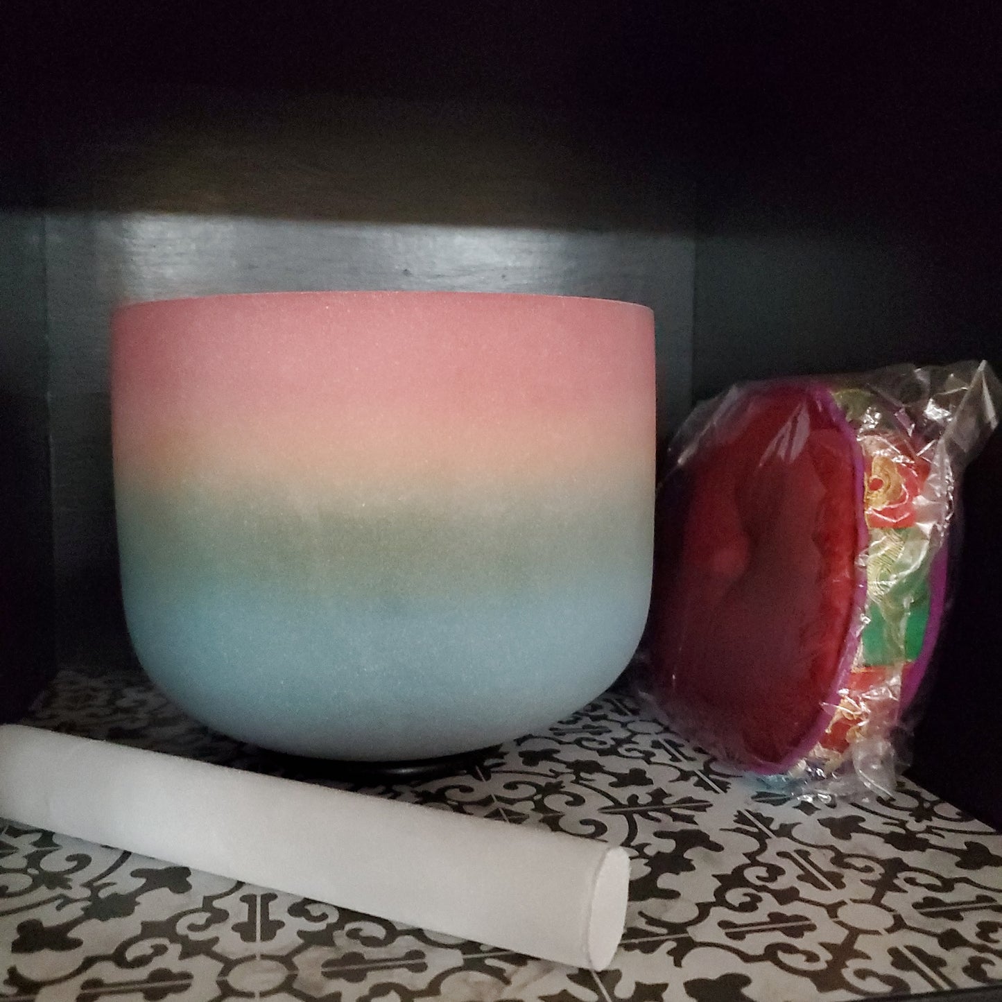 Rainbow Crystal Singing Bowl 8 Inch C Note (432) with Carrying Bag