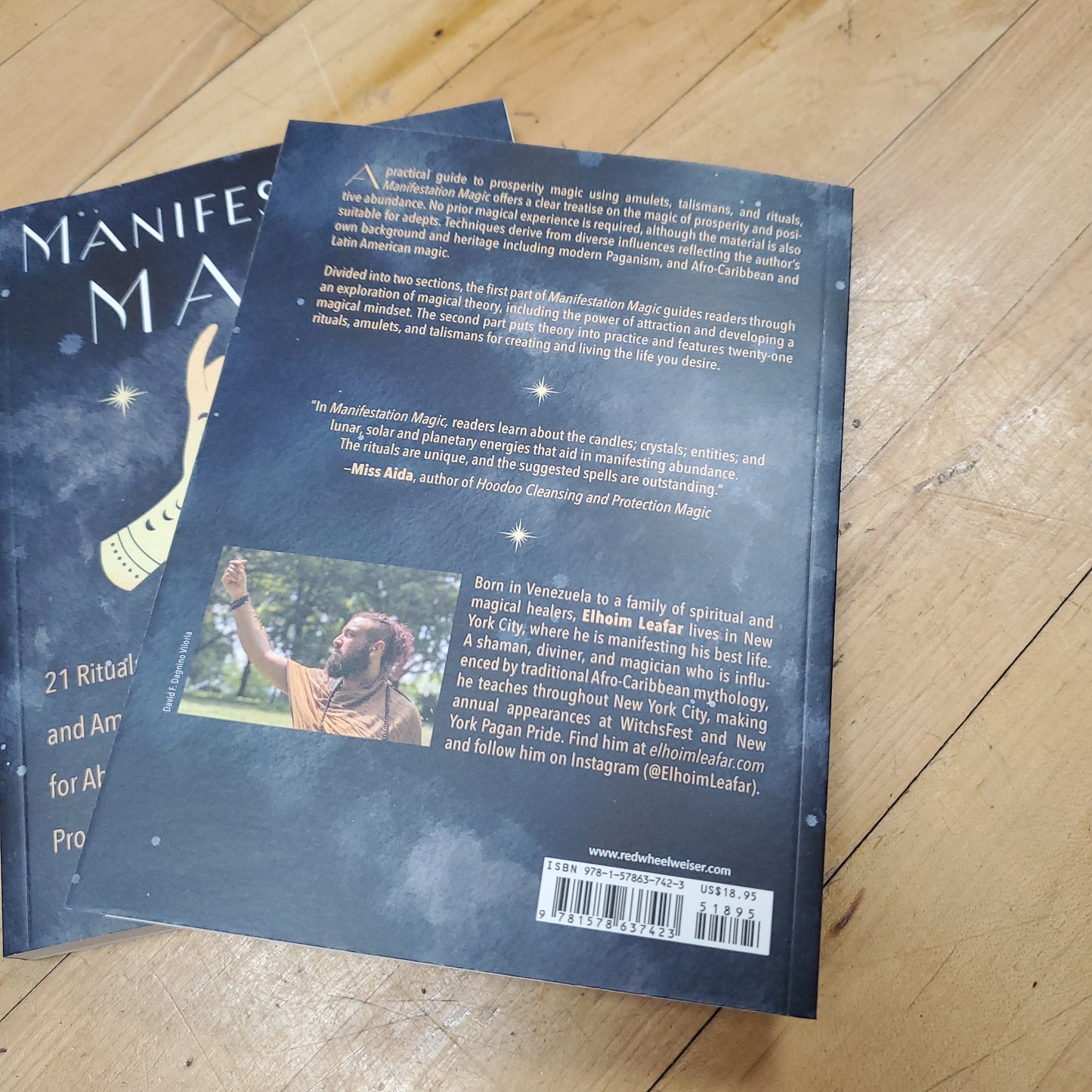 Manifestation Magic: 21 Rituals, Spells, and Amulets…