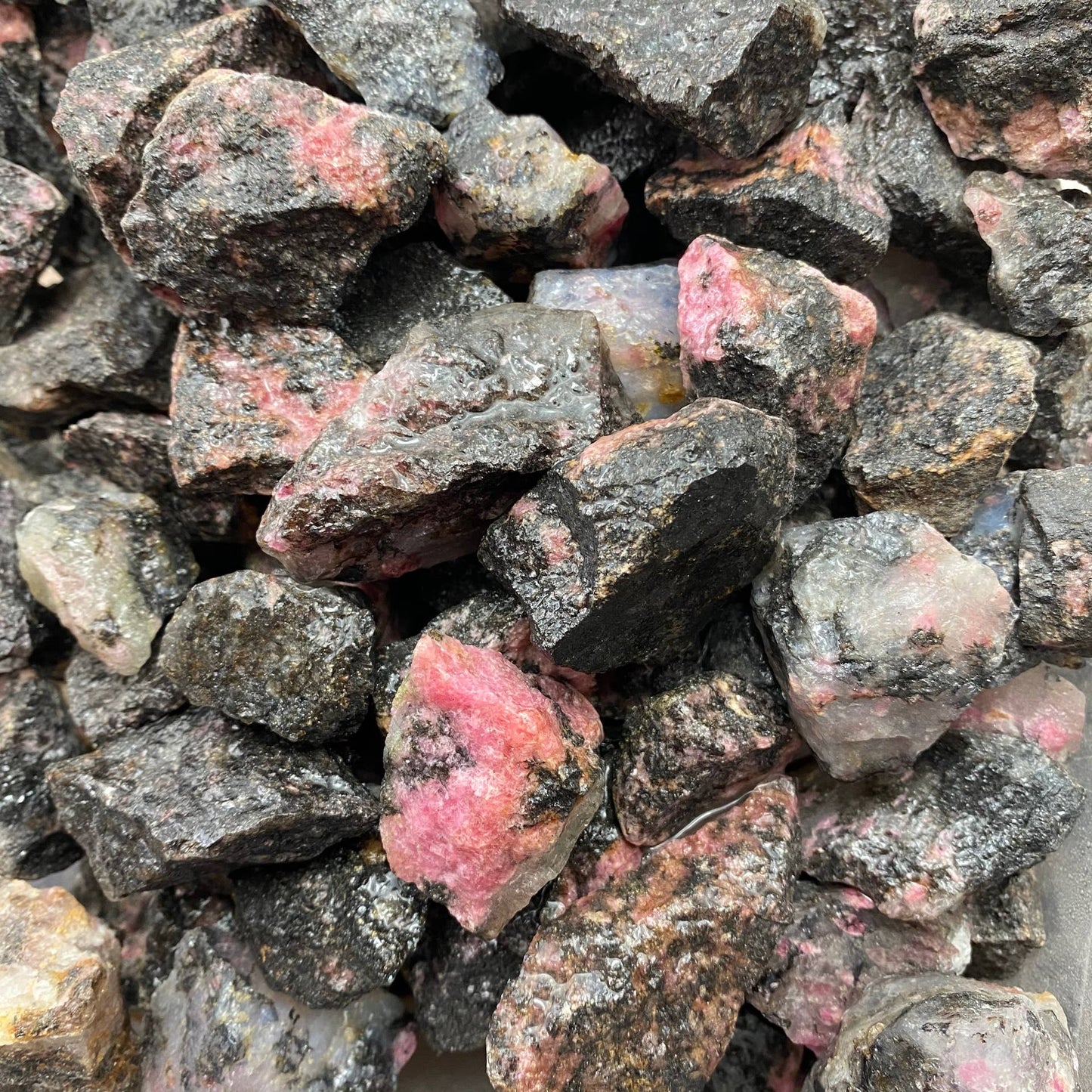 Rhodonite - Raw