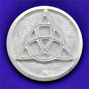 Triquetra Metal Altar Tile - Tree Of Life Shoppe