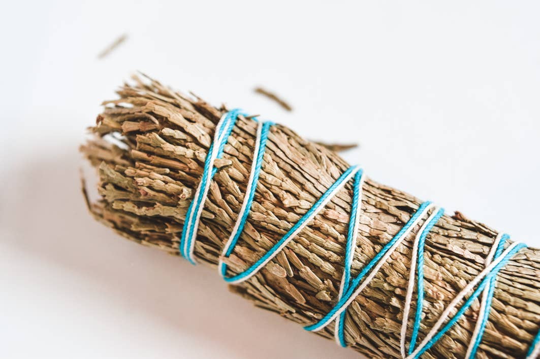 Cedar Smudge Stick 4 inches - Tree Of Life Shoppe