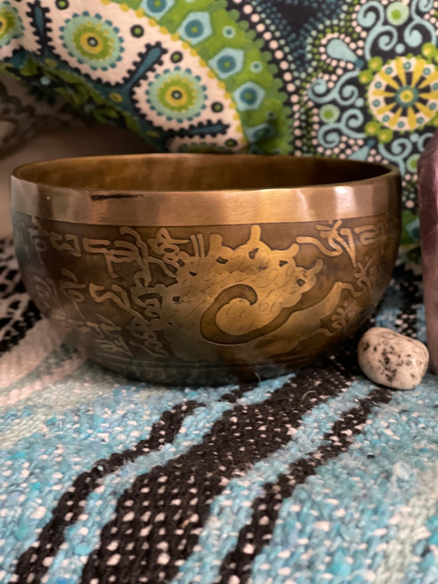 Ancient Design Handcrafted Singing Bowl 5 inches - Sri Yantra