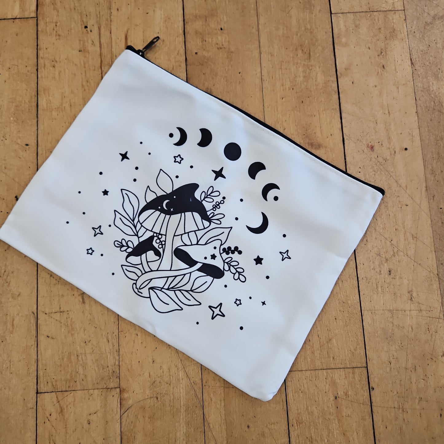 Zippered Tarot Bags - Mushroom and Moon Phase (White)