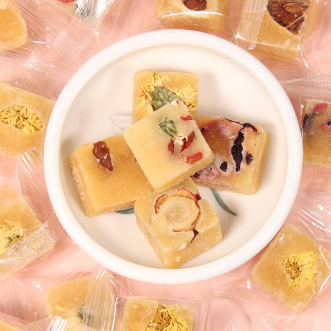 Gourmet Honey Sugar Cubes with Flowers and Fruit