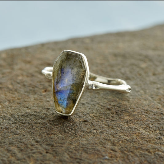 Bone Band Coffin Ring Labradorite