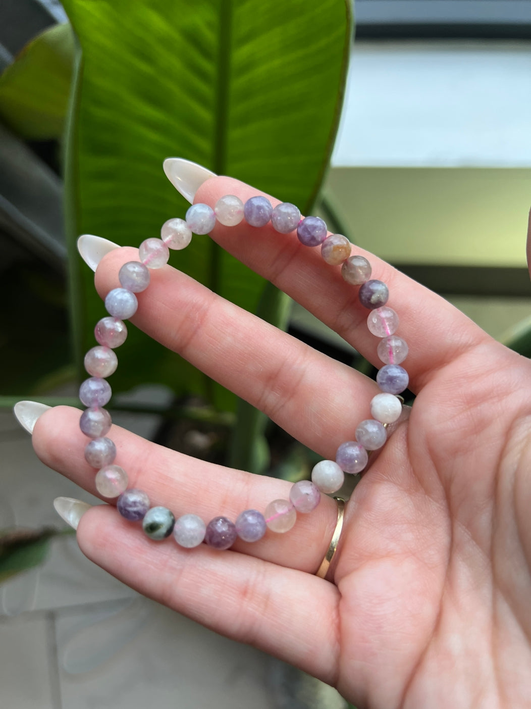 Unicorn Crystal / Pegmatite - Bead Bracelet 7 mm