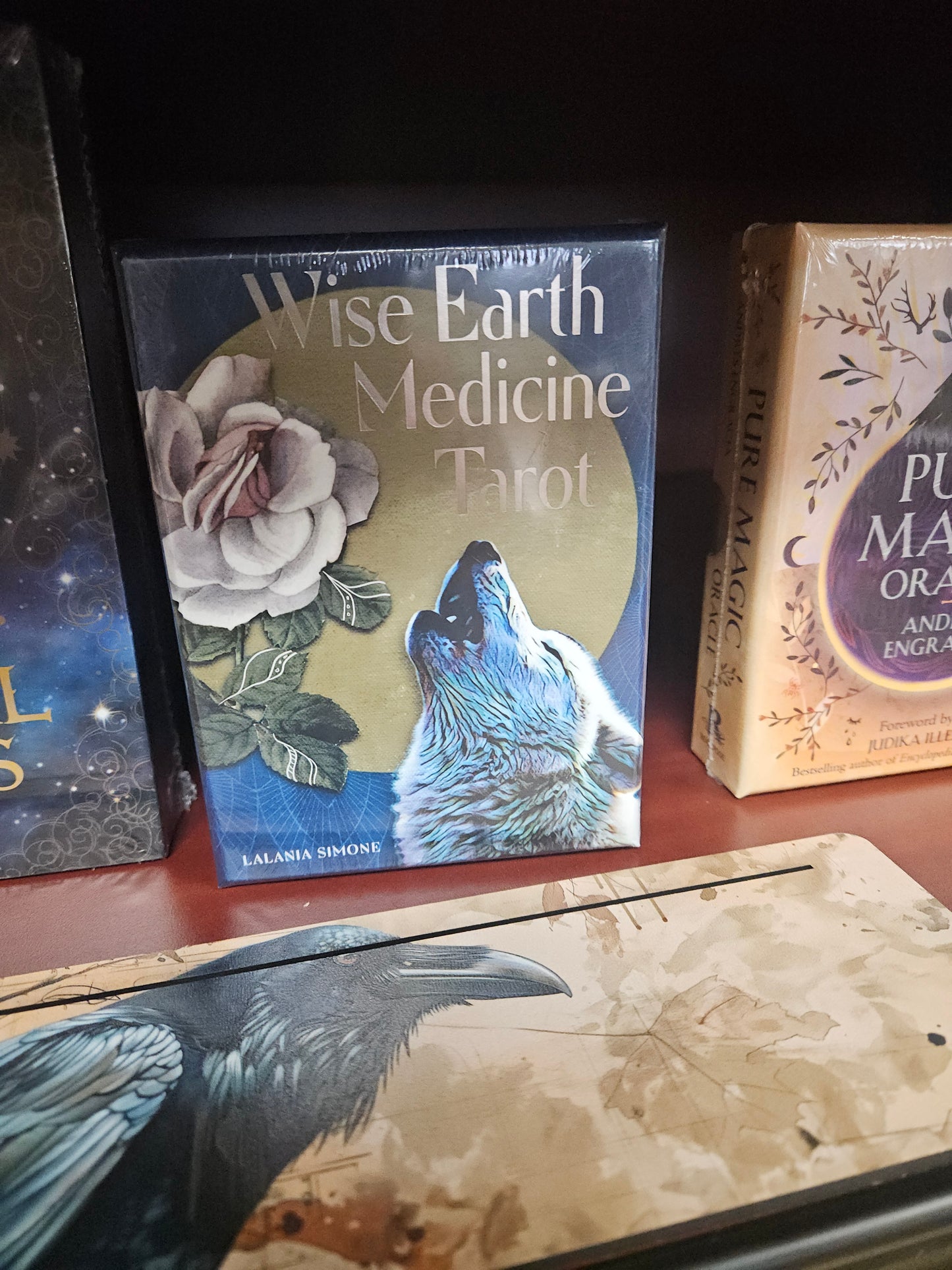 Wise Earth Medicine Tarot: 78 Cards & 96 Page Guidebook