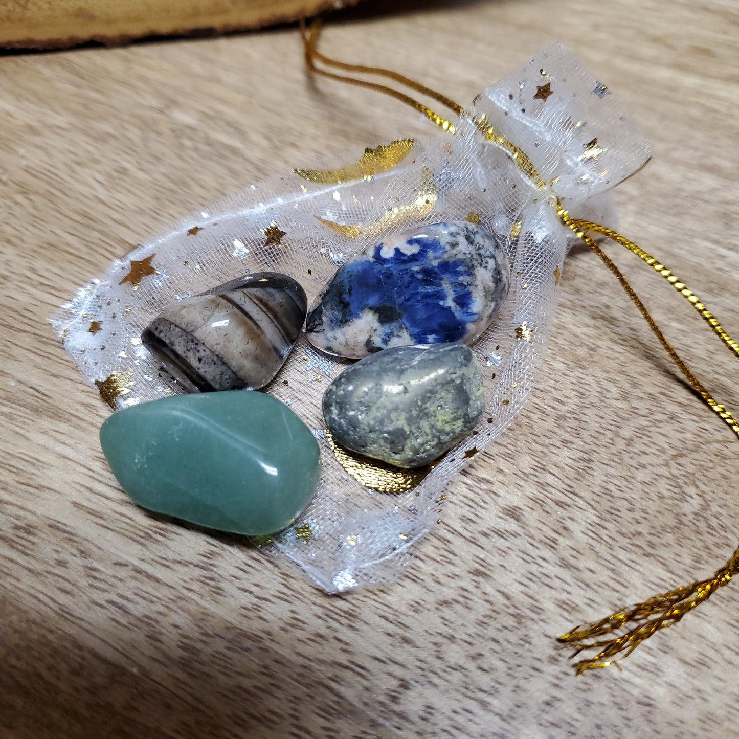 Energizing Crystals and Pouch Set