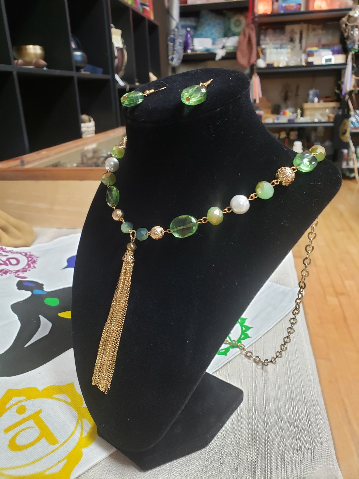 Beaded Jewelry Set - Green & Gold - Tree Of Life Shoppe