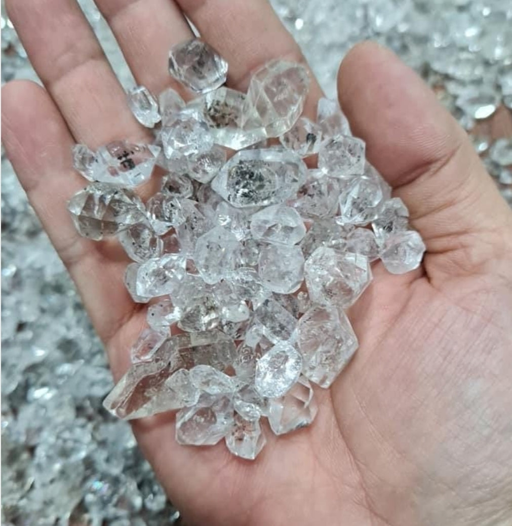 Pakistan Diamond / Petroleum Herkimer Quartz - Small Ones 5g