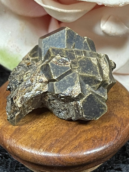 Black Garnet ( Melanite ) Clusters